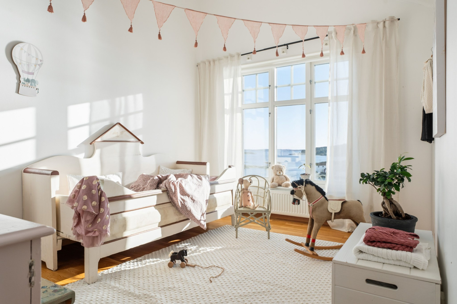 Sovrum 5, vån 3 Lilla Sörikringsvägen 9-35