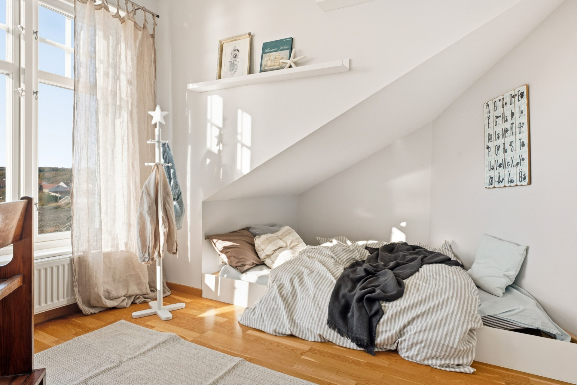 Sovrum 5, vån 3 Lilla Sörikringsvägen 9-40