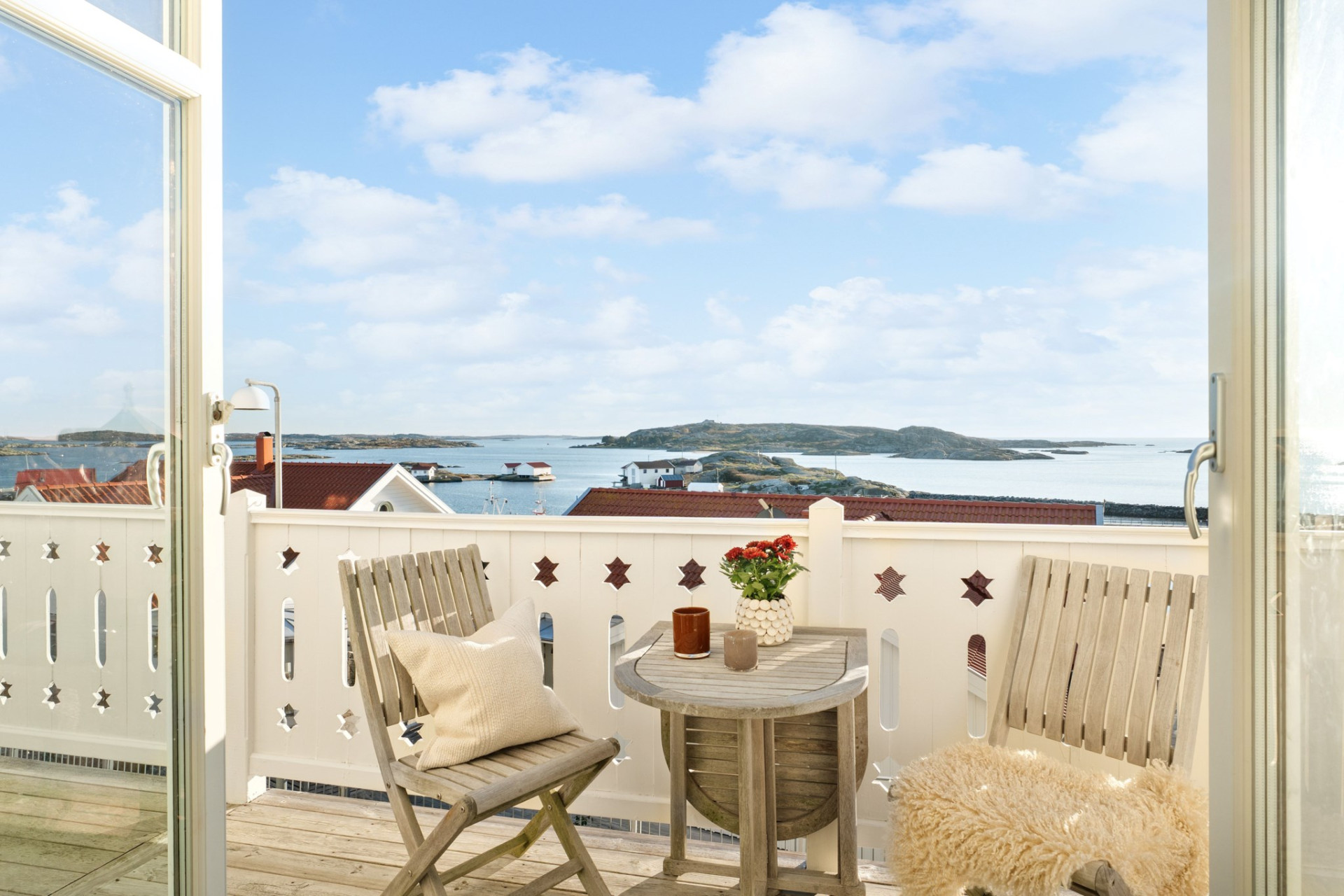 Utsikt från kök, vån 2 Lilla Sörikringsvägen 9-8