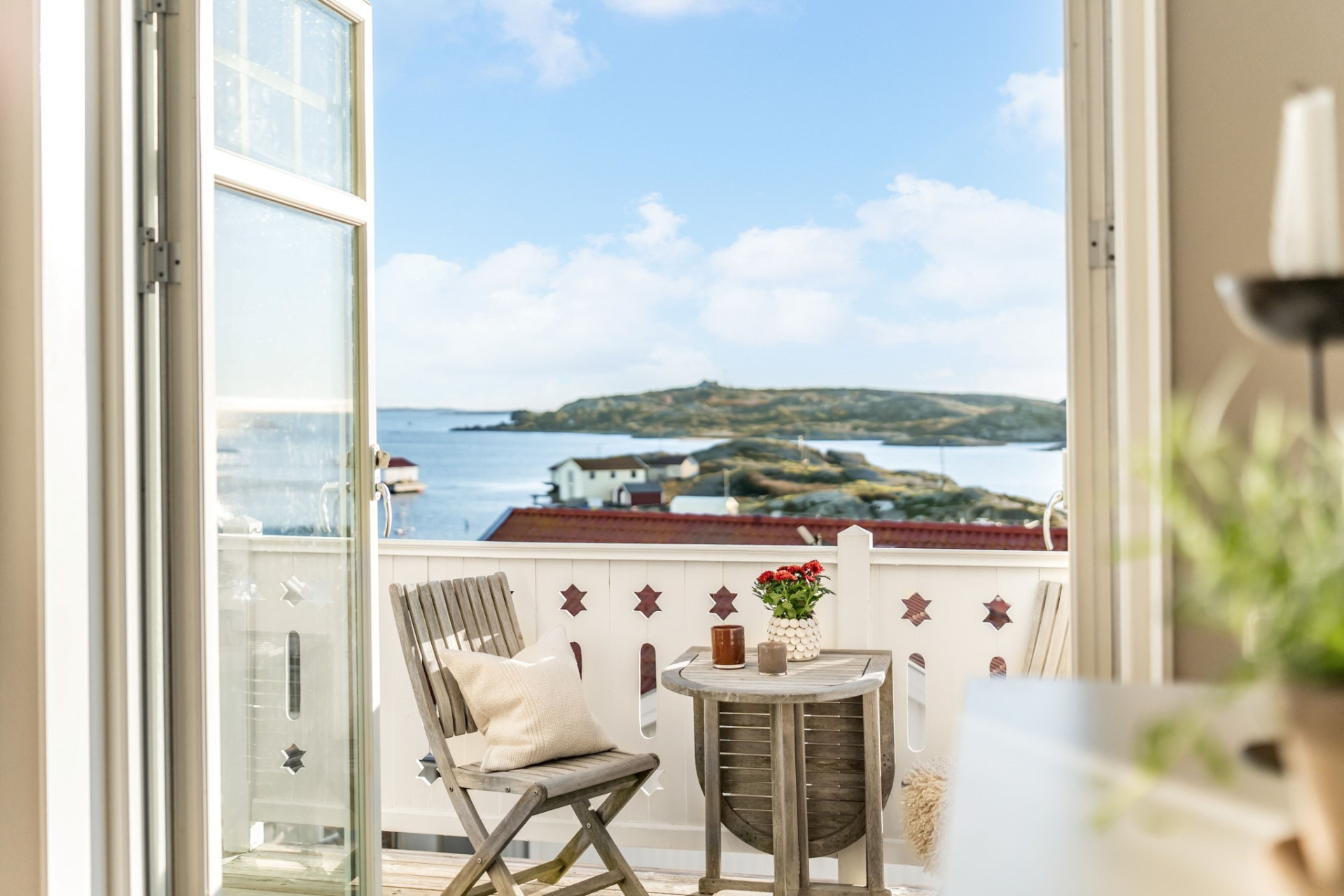 Utsikt från kök, vån 2 Lilla Sörikringsvägen 9-7