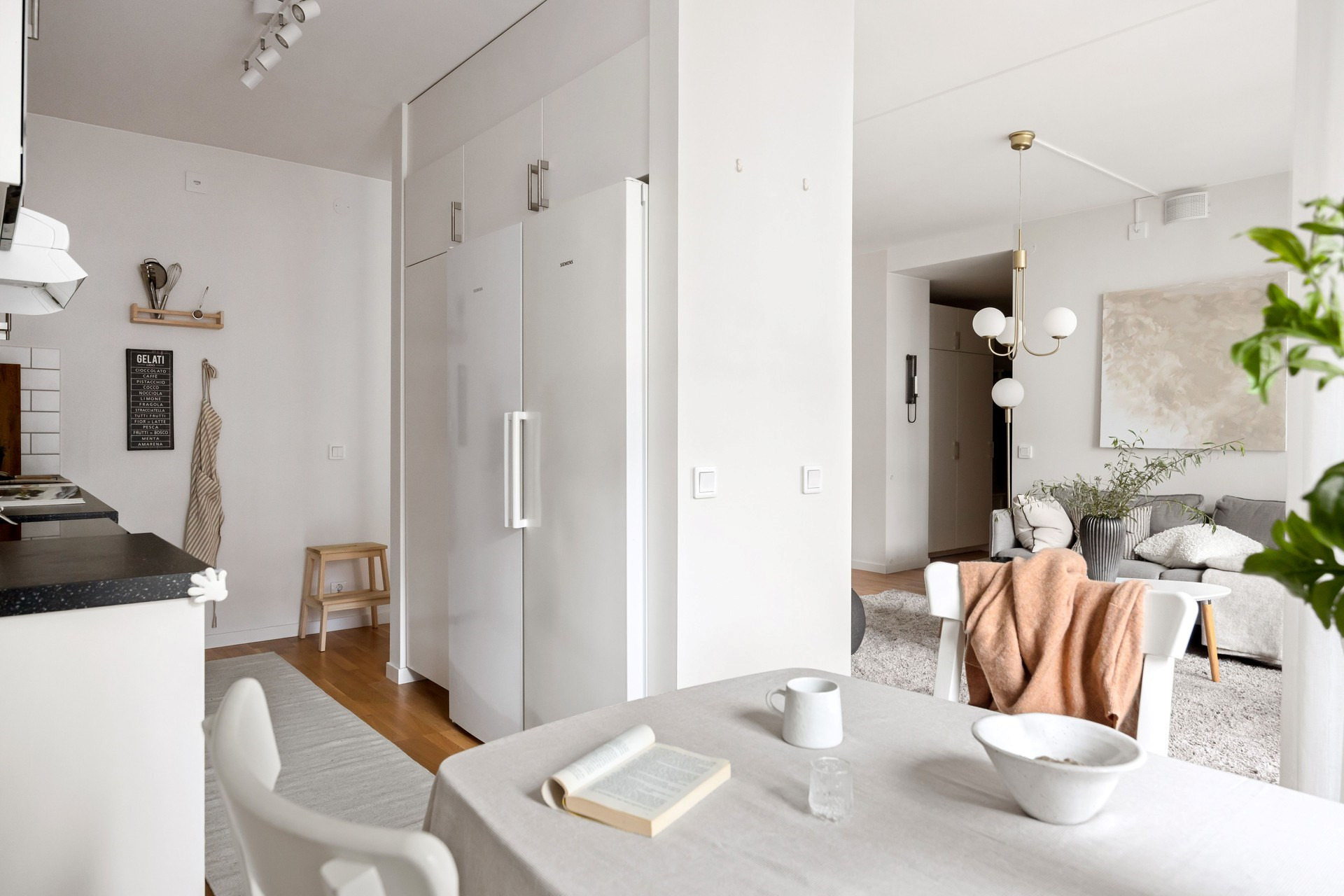  Rödlönnsgången 34-12