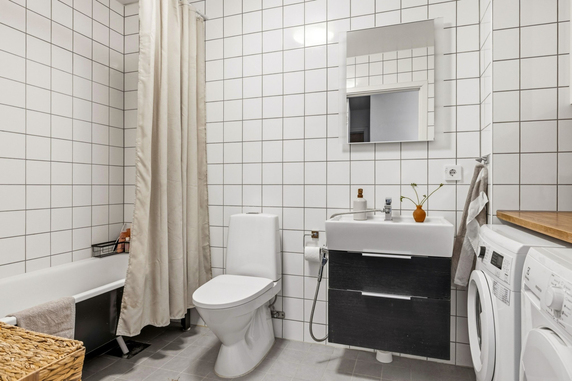  Ostindiefararen 17-12