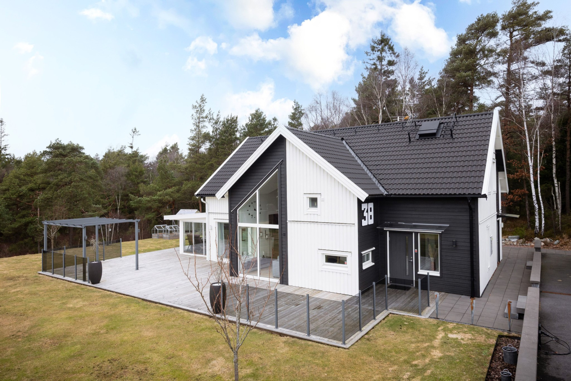  Grönsångarvägen 38-32