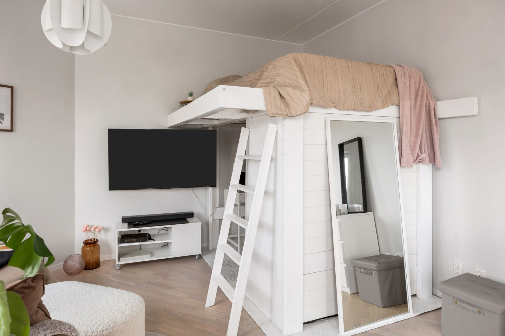  Bratteråsbacken 30-18