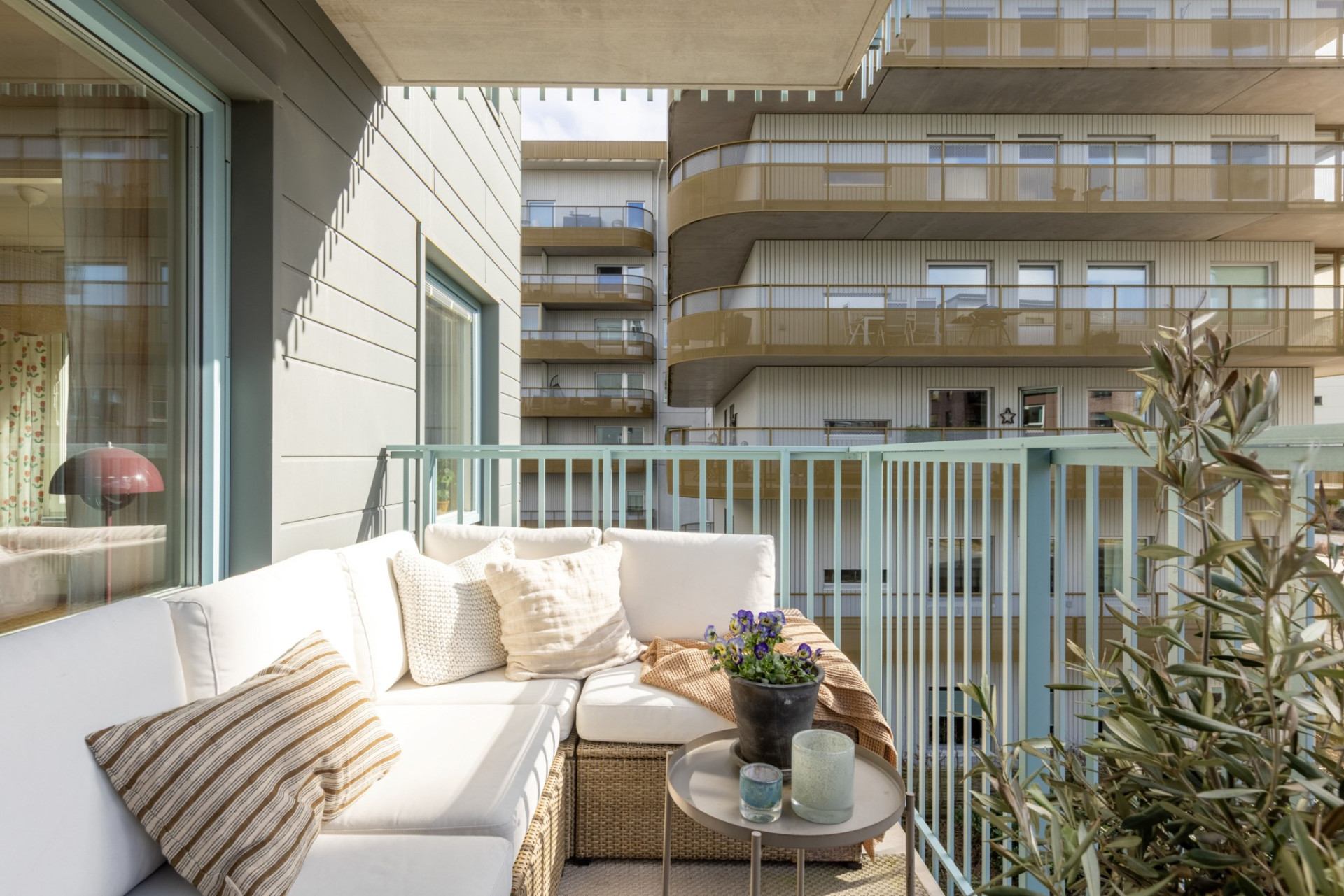  Hedtångsvägen 27-28