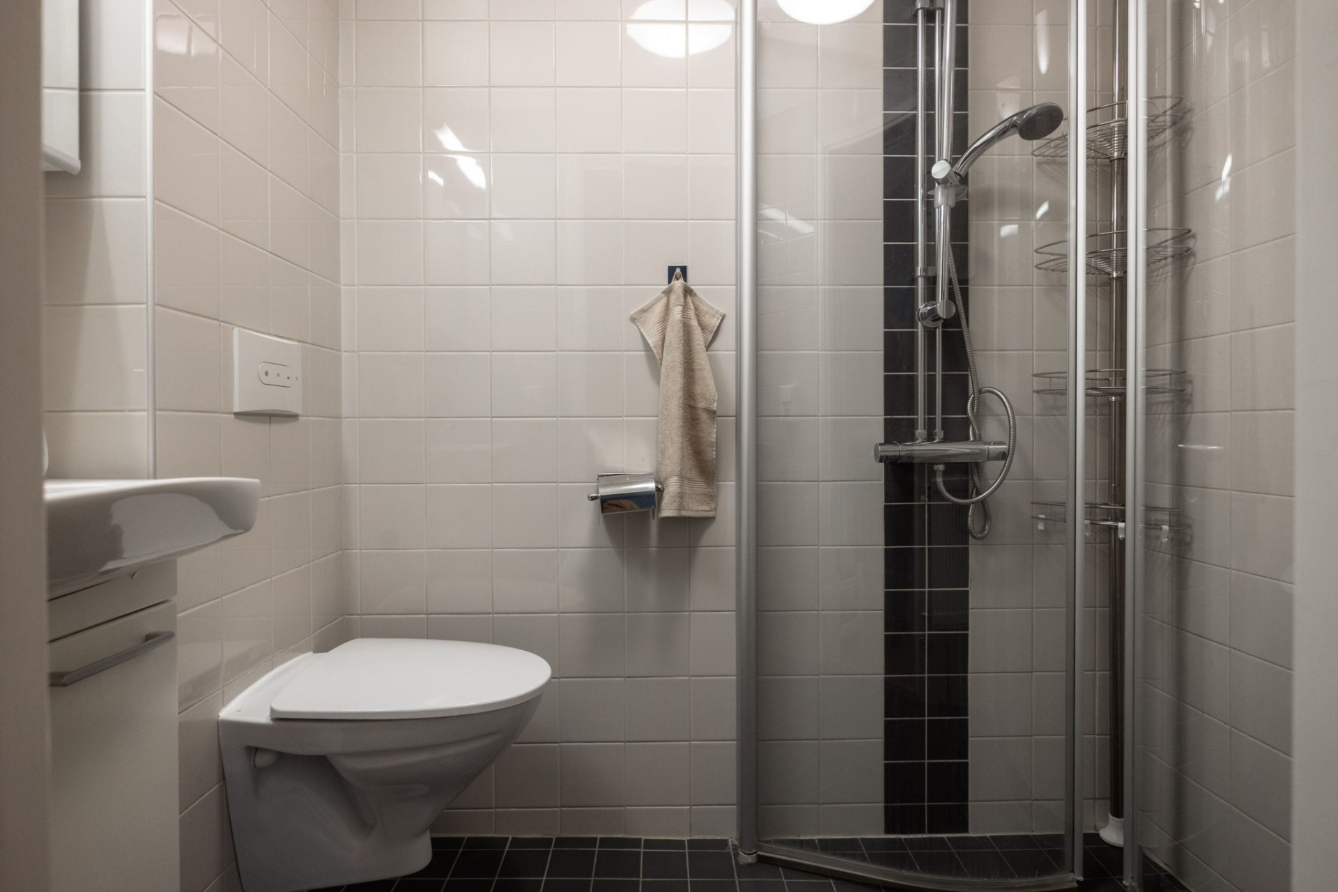  Övre Hallegatan 42-17