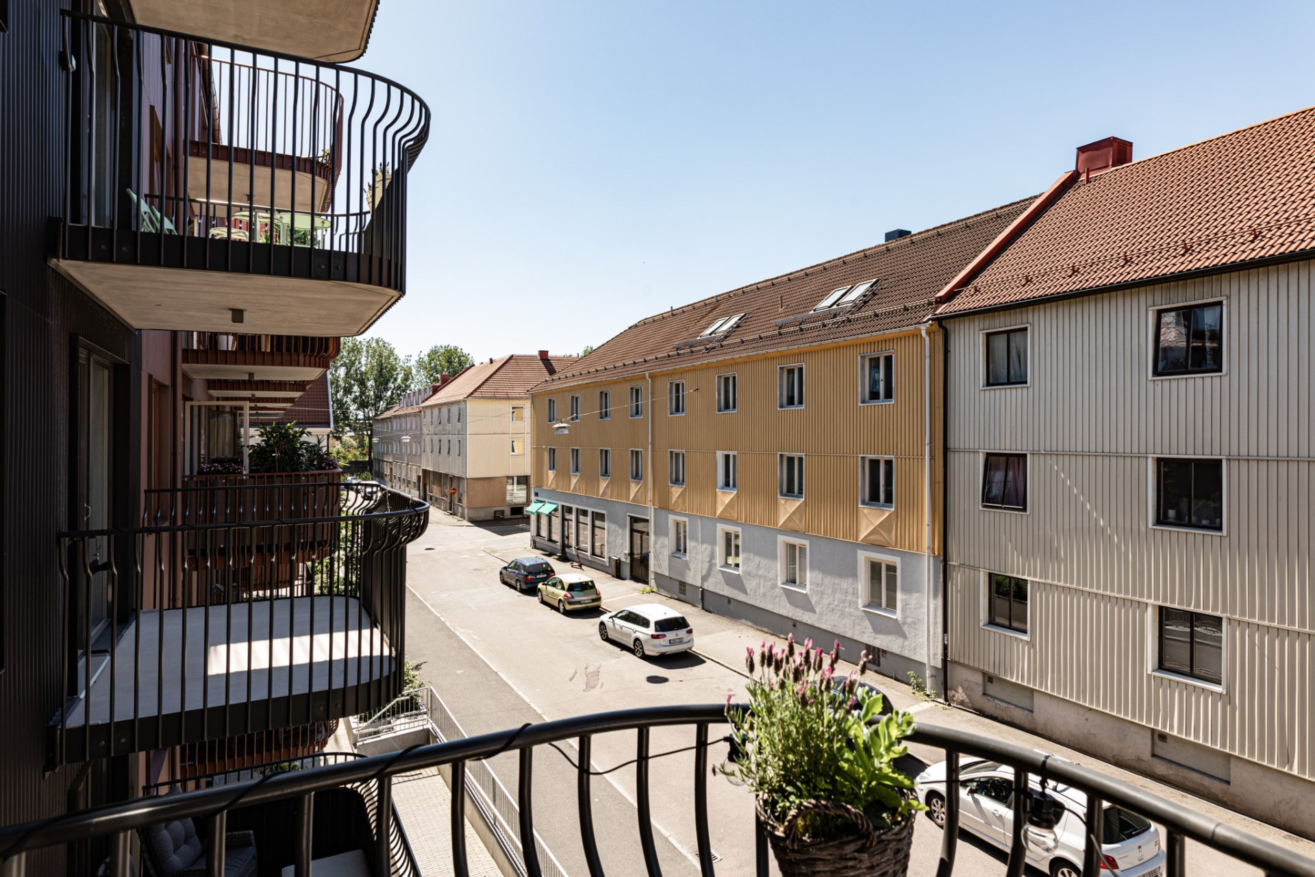  Madängsgatan 9-11