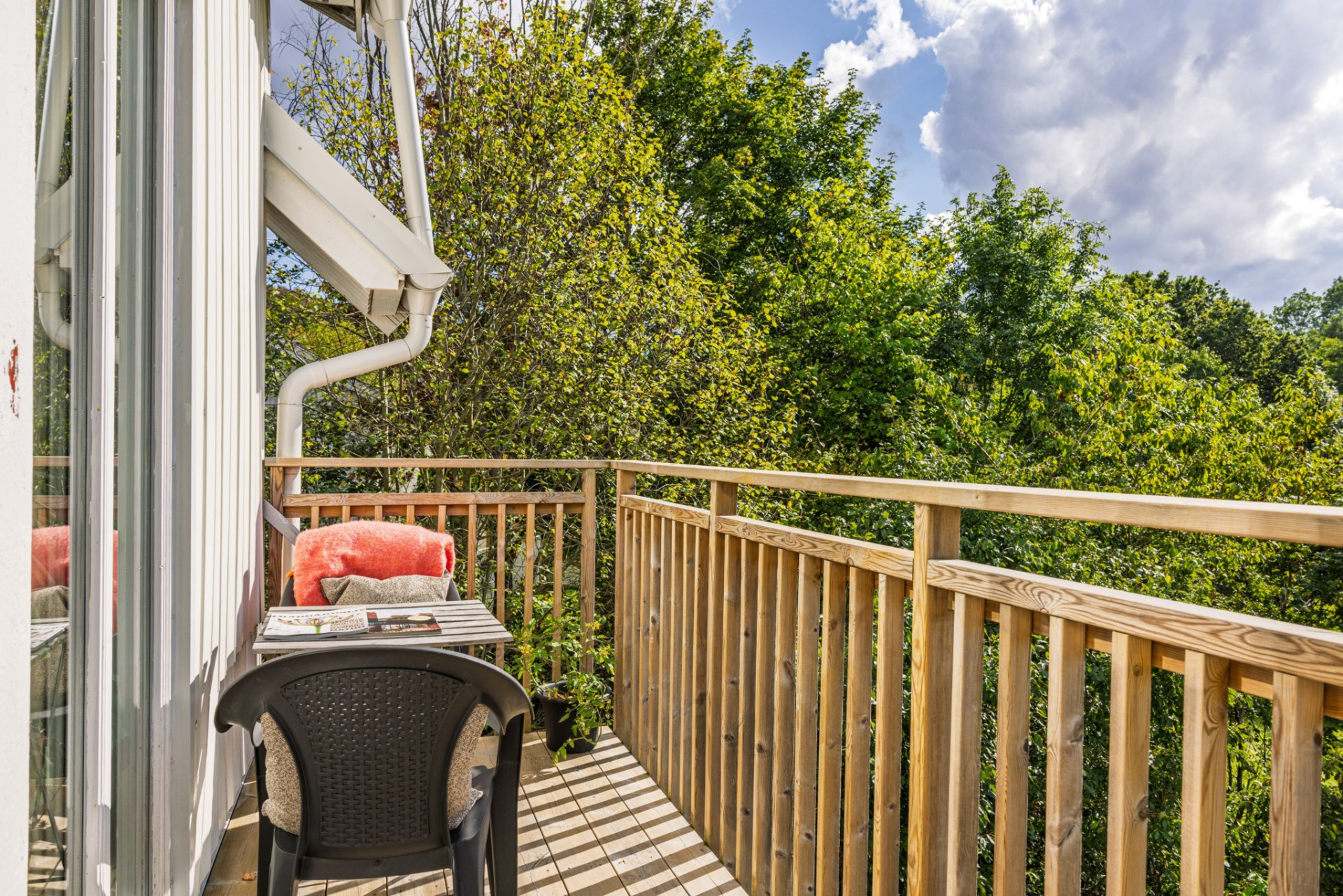 Balkong mot Sydväst Finngösavägen 9-5