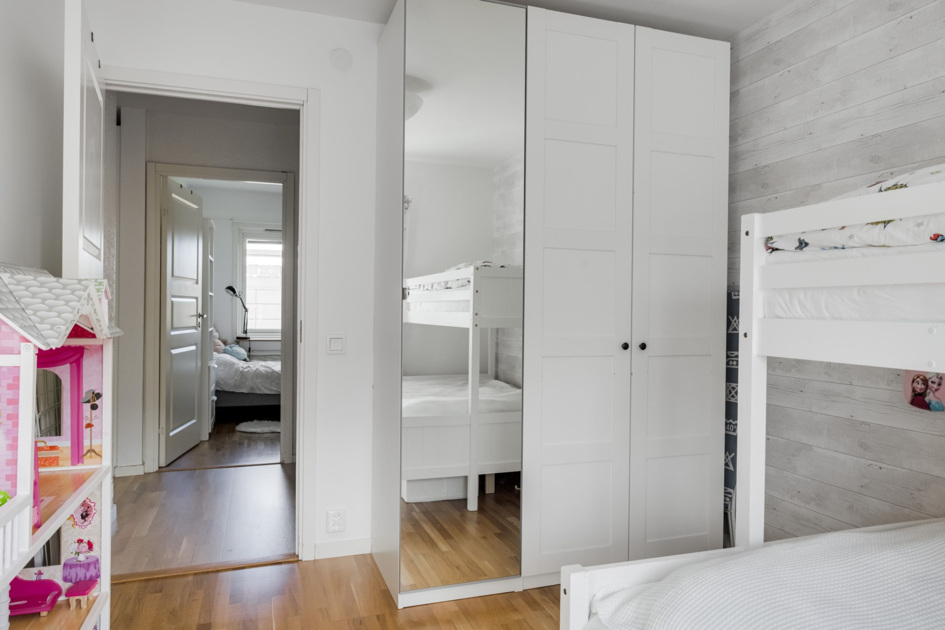  Lillekärr södra 208-17